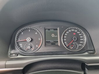 VW Touran 2,0 TDI - 7