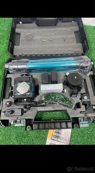 Samonivelační Laser 4x360° se stativem - 7
