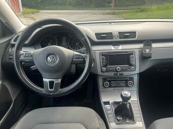 VW Passat B7 Variant 2.0 TDI - 7