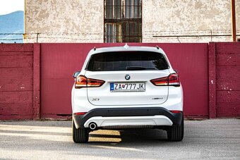 BMW X1 sDrive 18i A/T - 7