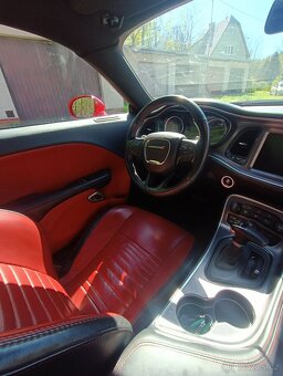 Dodge Challenger 5,7 Shaker - 7