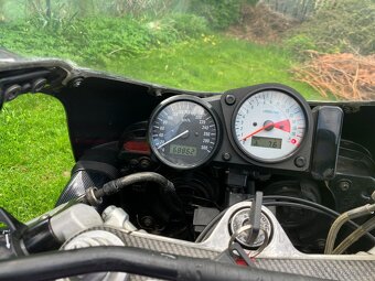 GSX-R 750 SRAD - 7