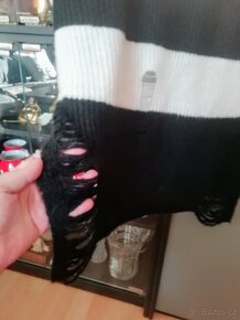 Svetrové, značkové "párající se" šaty Via Delle Rose, XL - 7