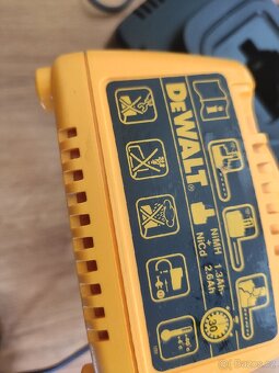 DeWALT nabíječky - 7