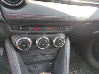 Mazda 2 - 7