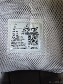 Nike Jordan 1 MID velikost 41 - 7