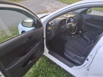 Hyundai i30 1.4i 16v - 7