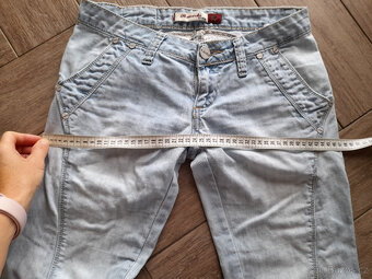 Světle modré džíny vel. S-M - 7