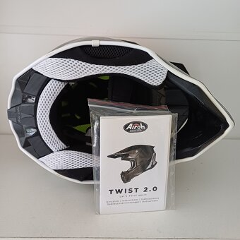 Motokrosová přilba Airoh Twist 2.0 - 7