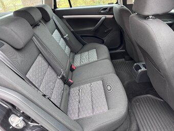 Škoda Octavia kombi 2.0 TDi Facelift - 7