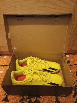 Dětské kopačky Adidas, vel. 37 1/3. - 7