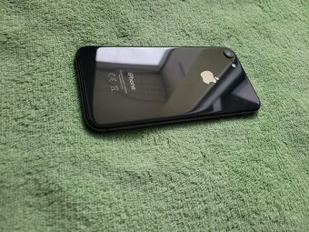 iPhone 8 64gb stav baterie 95% - 7