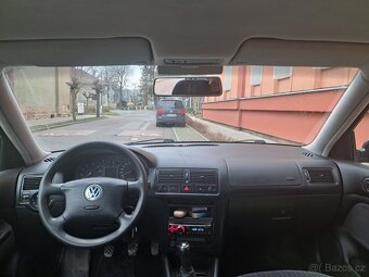 Volkswagen Golf 4 - 1.6i 74kw Nová STK - 7