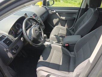 VW TOURAN 2,0 TDI DSG - 7