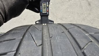 Letní pneu 245/35/19 Hankook - 7