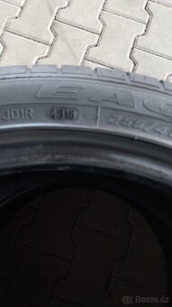 Prodám 2 x letní pneu Goodyear 255/40/19 - 7