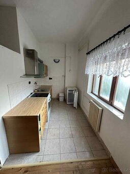 Pronájem bytu 2+kk v rodinném domě - 7