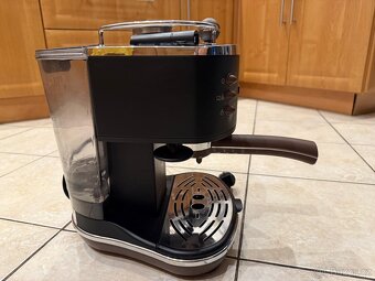 Kávovar DeLonghi - 7
