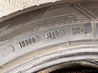 4x zánovní zimní pneu GoodYear 225/55 R17 101V XL - 7