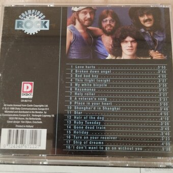3xCD - 7