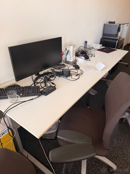 Kancelářský stůl - 7