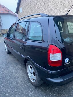 Opel Zafira 1.6 16V 74kW 7 míst. - 7