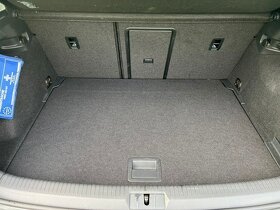 Volkswagen eGolf, park. kamera, výhřev sedaček, LED světla - 7
