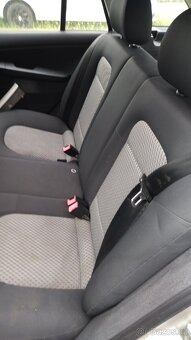 Škoda Fabia na díly - 7