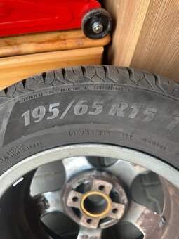 Alu kola s letníma pneu 195/65 R15H - 7