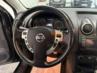 Nissan Qashqai 2,0 i +2 7 MÍST PANO KAMERA - 7