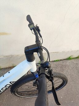 Dámské trekové kolo Škoda eCross vel:L - 7