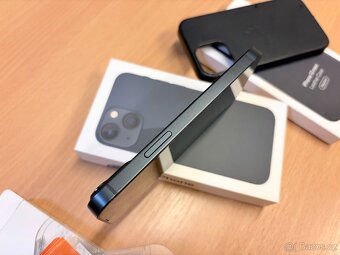 iPhone 13 mini 128 GB Midnight + Apple Leather Case + Spigen - 7