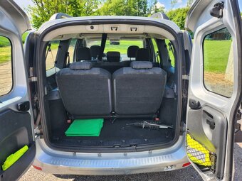 Dacia Logan 1.6 7 míst MCV - 7