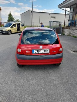 Renault Clio - 7