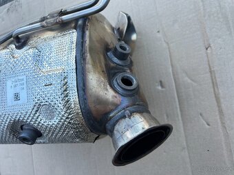 BMW 5er G30/G31 520D DPF filtr 8587749 - 7