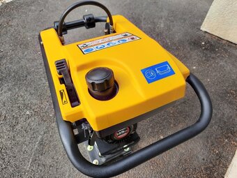 Vibrační pěch (dusadlo) VS80S Lumag - 7