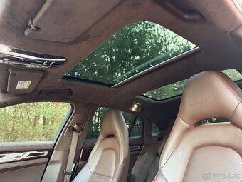 Porsche Panamera Turbo - 7