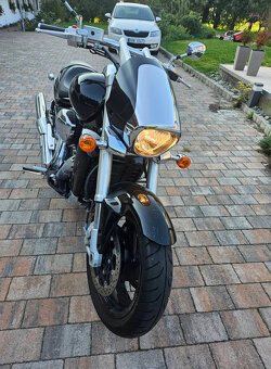 Suzuki Intruder VZR 1800 - 7