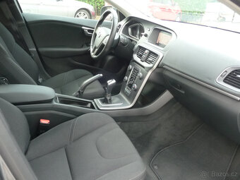 Volvo V 40 2.0 D2 ECO KINETIC vozidlo po prvním majiteli - 7
