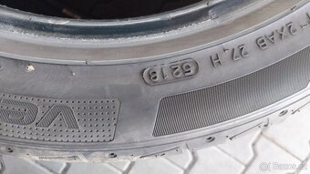 Prodám 2 x letní pneu Hankook 225/50/17 - 7
