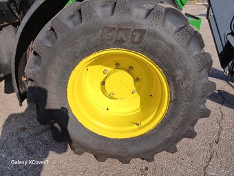 Traktor John Deere 6105R - 7