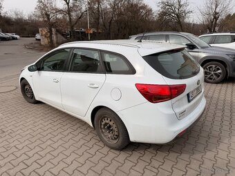 Kia Cee´d, 1.4 CRDi Comfort Plus - 7