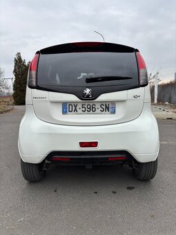 Peugeot iOn electric - 7
