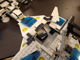 LEGO Space 6982 Explorien Starship +návod - 7