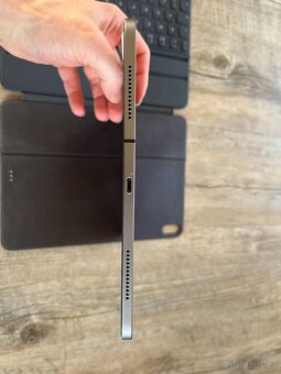 iPad Pro 11" 256GB, Wi-Fi, Cellular, Pencil, Keyboard - 7