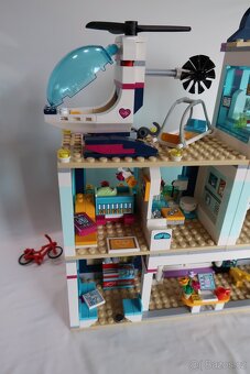 LEGO® Friends 41318 Nemocnice v Heartlake - 7