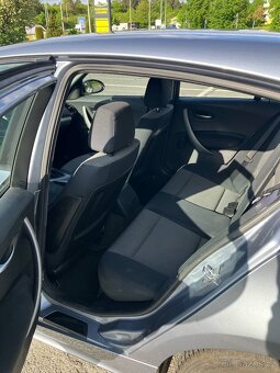 Prodám BMW řada 1 Top stav - 7