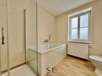 Nabízíme k pronájmu prostornou novostavbu bytu 5+kk s výměro - 7