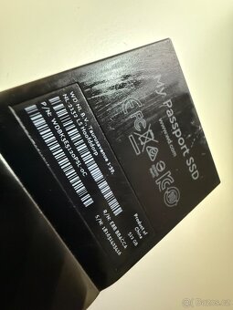 Několik HDD/SSD - externí disky - 7