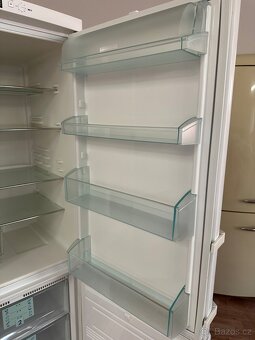 Lednice s mrazákem Liebherr (164) - 7